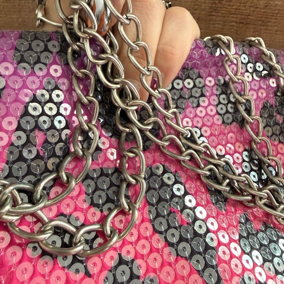 Betsey Johnson Ombré Sequined Leopard Print Chain Shoulder/Crossbody Bag - Picture 9 of 11